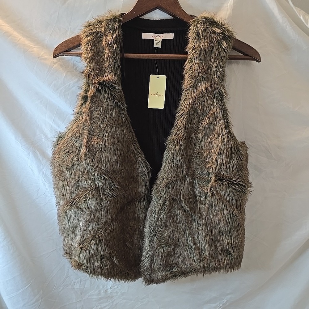 Fever Faux Fur Front Open Vest Knit Back Brown Sz XL NWT Y2K Festival Rodeo Vibe